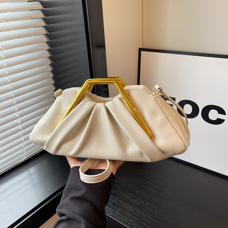 Luxury Bags Gold - أحدث حقائب اليد والمحافظ الفاخرة المصممة