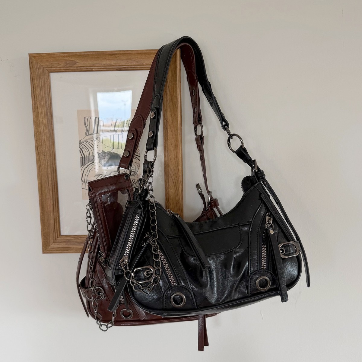 Luxury Bags Online - حقائب كروس بودي صغيرة من CGCBAG