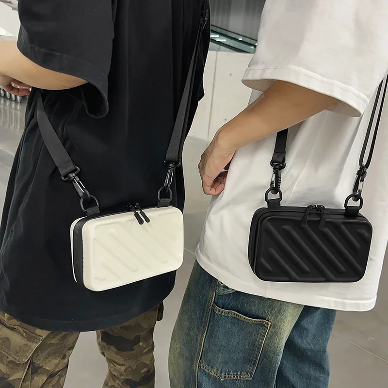 حقيبة كتف رجالية عصرية جديدة 2 - مراجعة Luxury Bags 2026 Trends وسعره