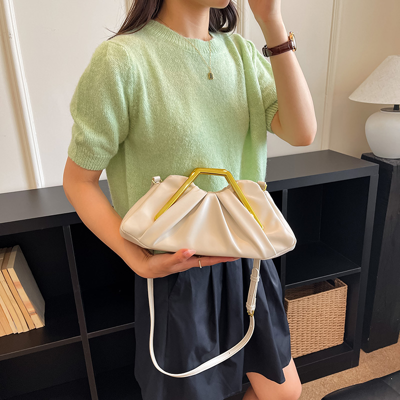 أحدث حقائب اليد والمحافظ الفاخ - مراجعة Luxury Bags Gold وسعره