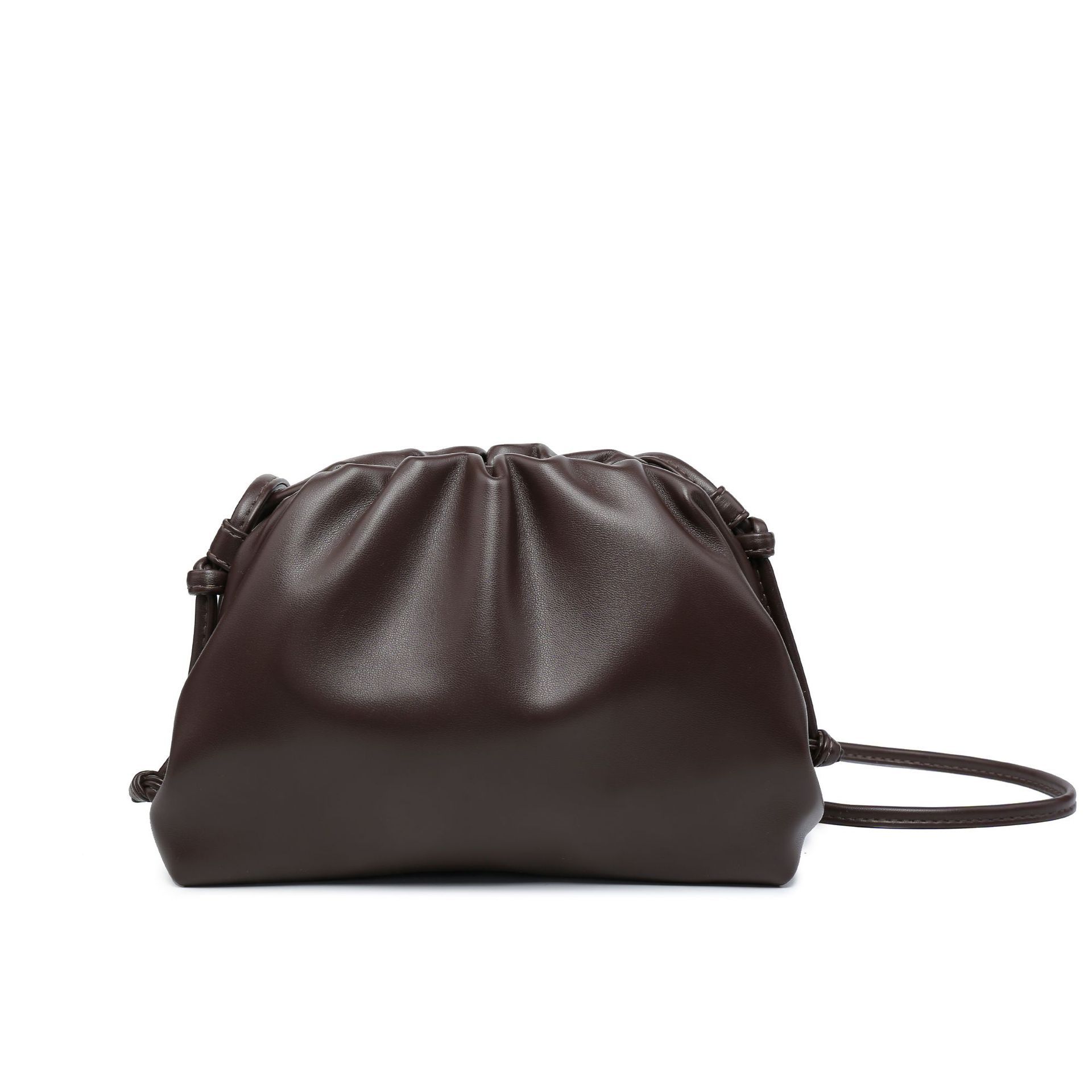 حقيبة يد نسائية فاخرة بتصميم س - مراجعة Luxury Bags 2026 Trends وسعره