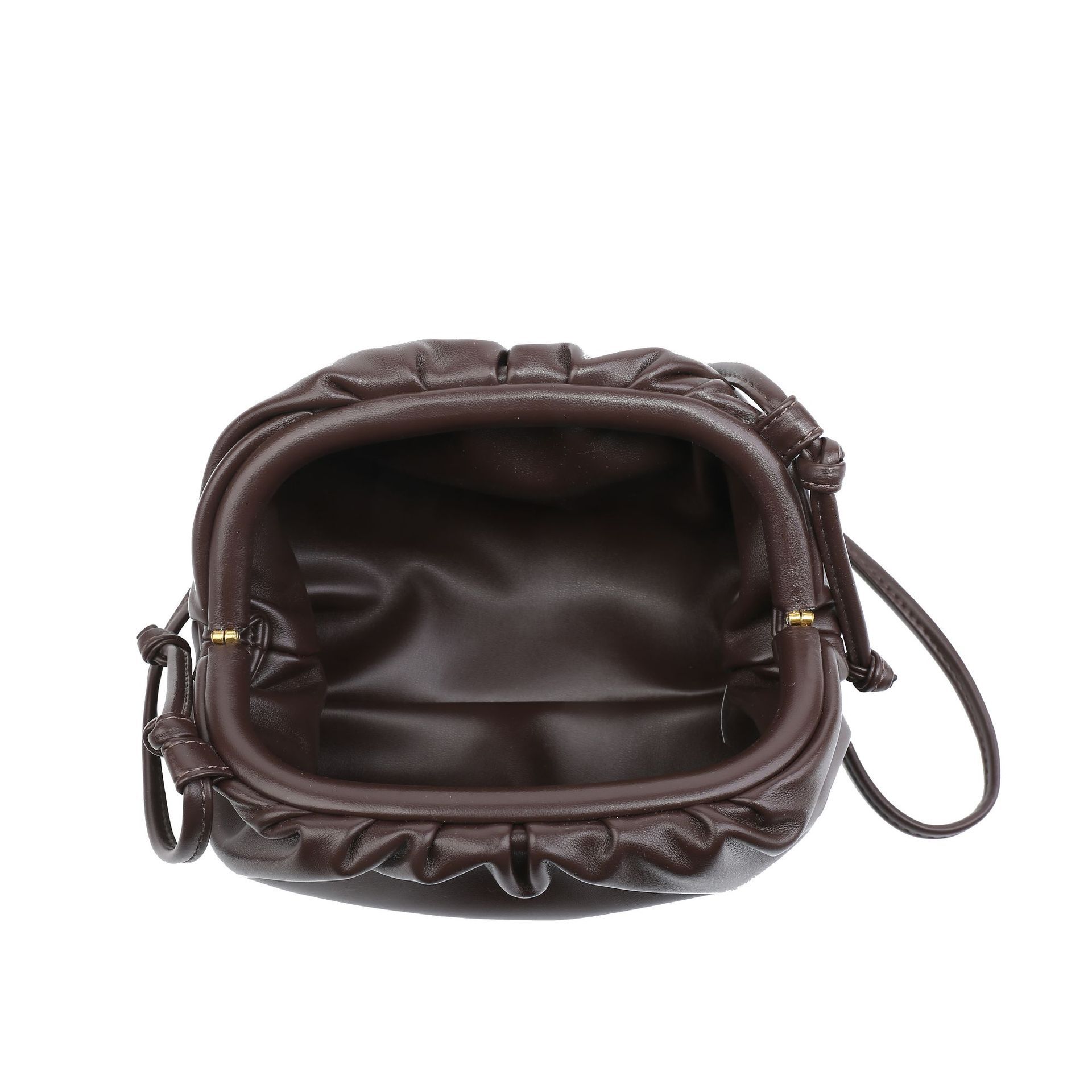 حقيبة يد نسائية فاخرة بتصميم س - مراجعة Luxury Bags 2026 Trends وسعره