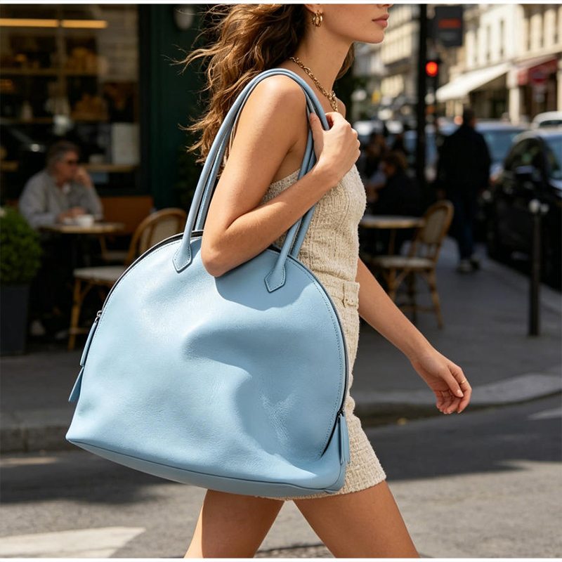 حقيبة كتف فاخرة بتصميم صدف الب - مراجعة Luxury Bags Online وسعره