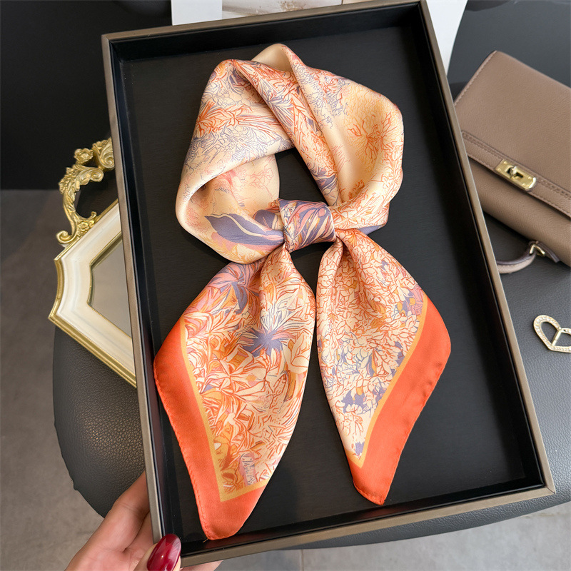 وشاح حريري بتصميم فاخر مطبوع ل - مراجعة Luxury Bags Online وسعره
