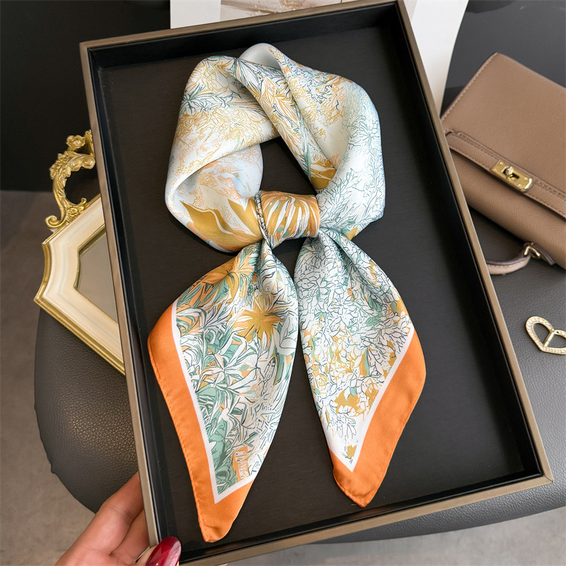 وشاح حريري بتصميم فاخر مطبوع ل - مراجعة Luxury Bags Online وسعره