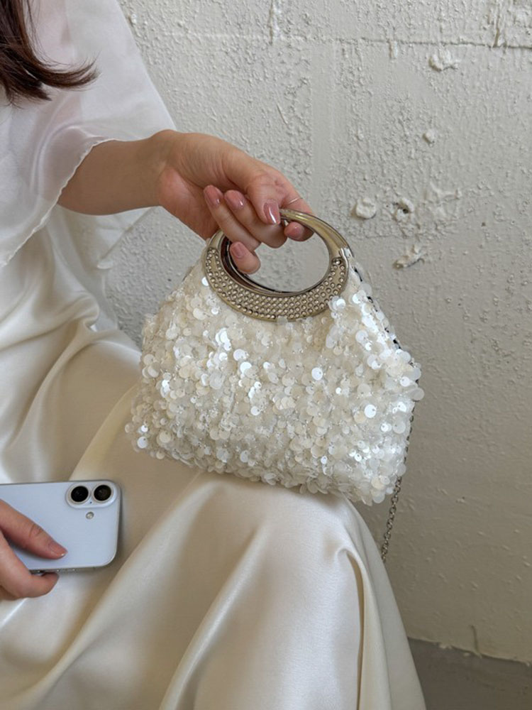 حقيبة سهرة فاخرة مزينة بالترتر - مراجعة Luxury Bags 2026 Trends وسعره