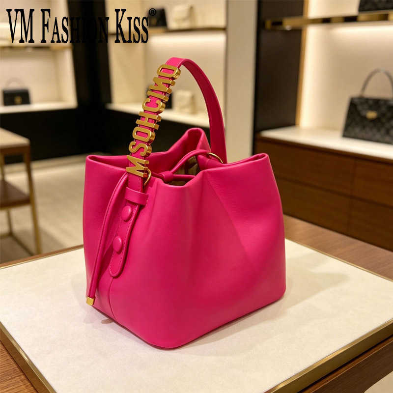 حقيبة دلو جديدة 2026 بتصميم فا - مراجعة Luxury Bags Gold وسعره