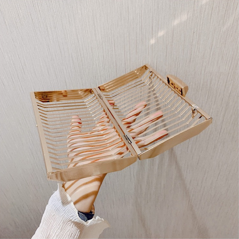 سلسلة ذهبية حقائب كروسبودي للن - مراجعة Luxury Bags Gold وسعره