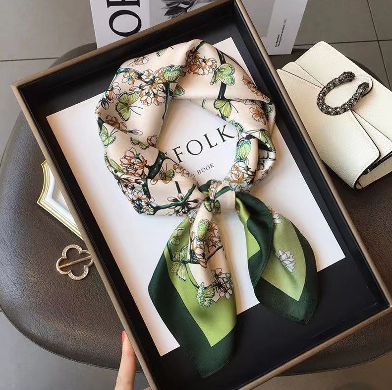 الفاخرة الأزياء طباعة 70*70 سن - مراجعة Luxury Bags Online وسعره