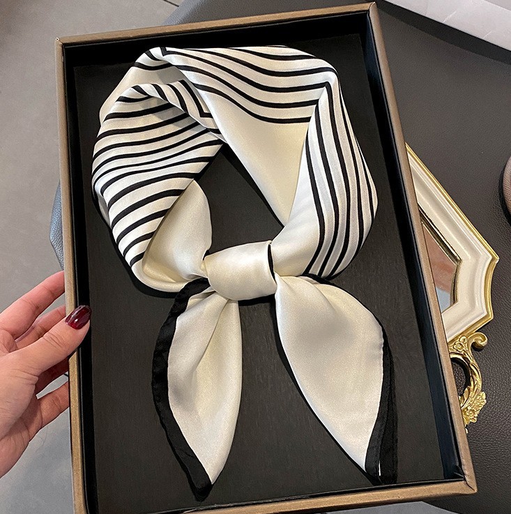 الفاخرة الأزياء طباعة 70*70 سن - مراجعة Luxury Bags Online وسعره