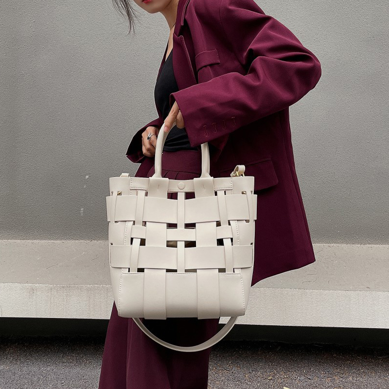 الأحرف الأولى المخصصة حقائب حق - مراجعة Luxury Bags Online وسعره