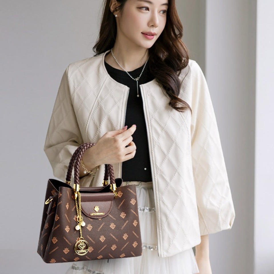 المنسوجة مقبض العلامة التجارية - مراجعة Luxury Bags Online وسعره