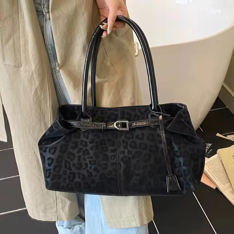 ليوبارد بولي PU حقائب كتف جلدي - مراجعة Luxury Bags 2026 Trends وسعره