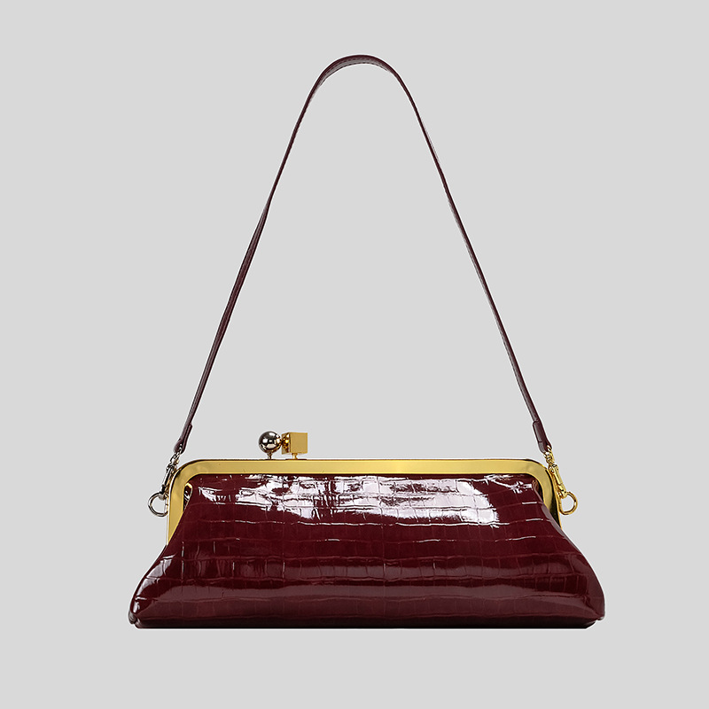 حقيبة كلاتش طويلة أنيقة للنساء - مراجعة Luxury Bags 2026 Trends وسعره